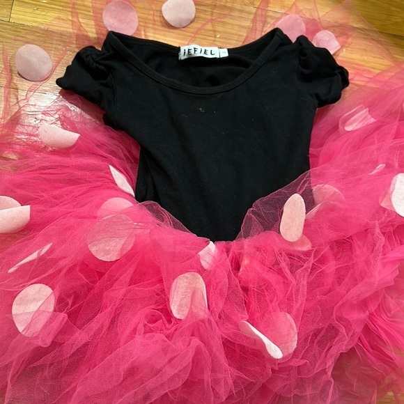 iefiel Other - Iefiel size 4 girl tutu t good condition.